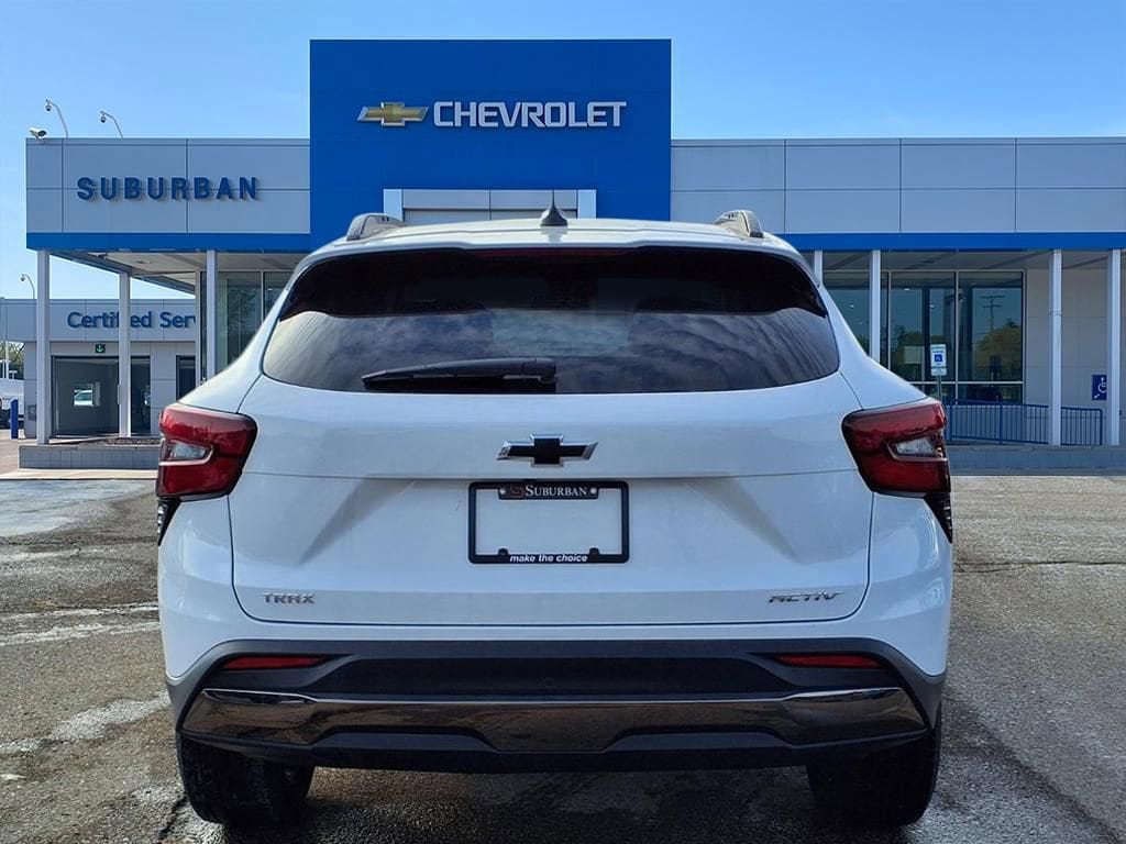 Thumbnail: 2026 Chevrolet Trax - 5