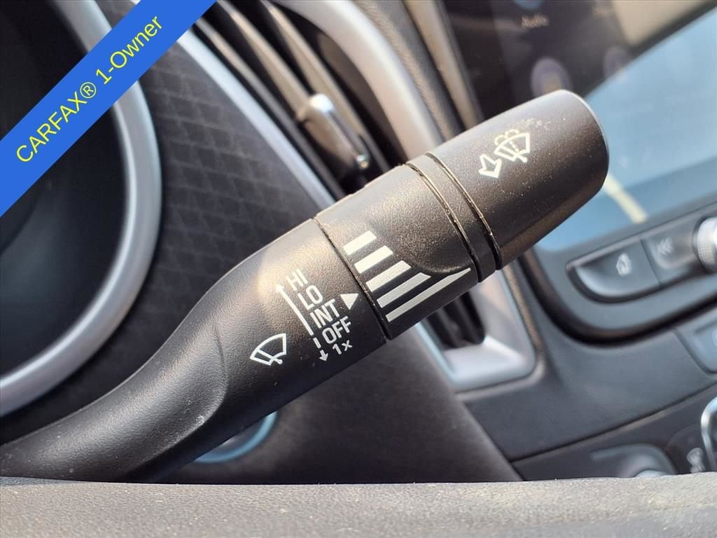 Thumbnail: 2022 Chevrolet Malibu - 20