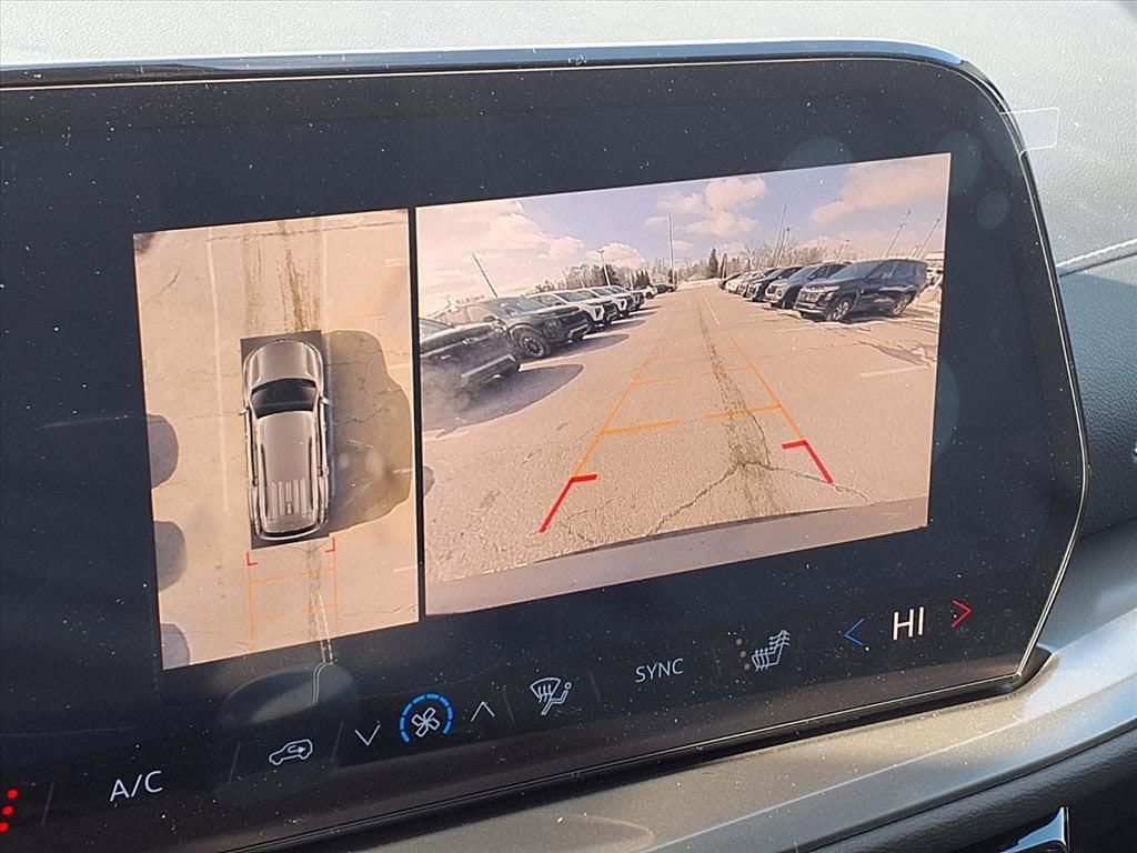 Thumbnail: 2026 Chevrolet Traverse - 21