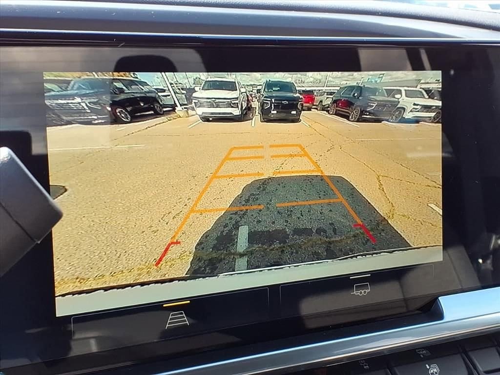 Thumbnail: 2026 Chevrolet Silverado 1500 - 21