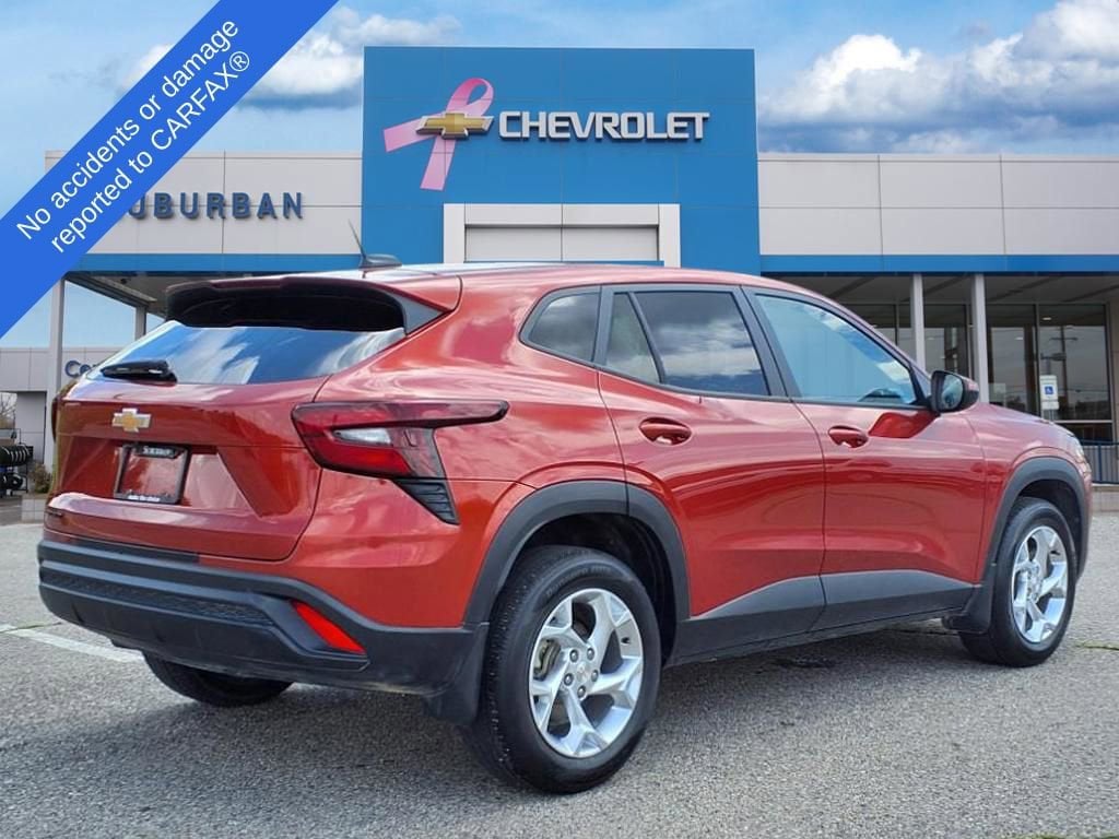 Thumbnail: 2024 Chevrolet Trax - 5