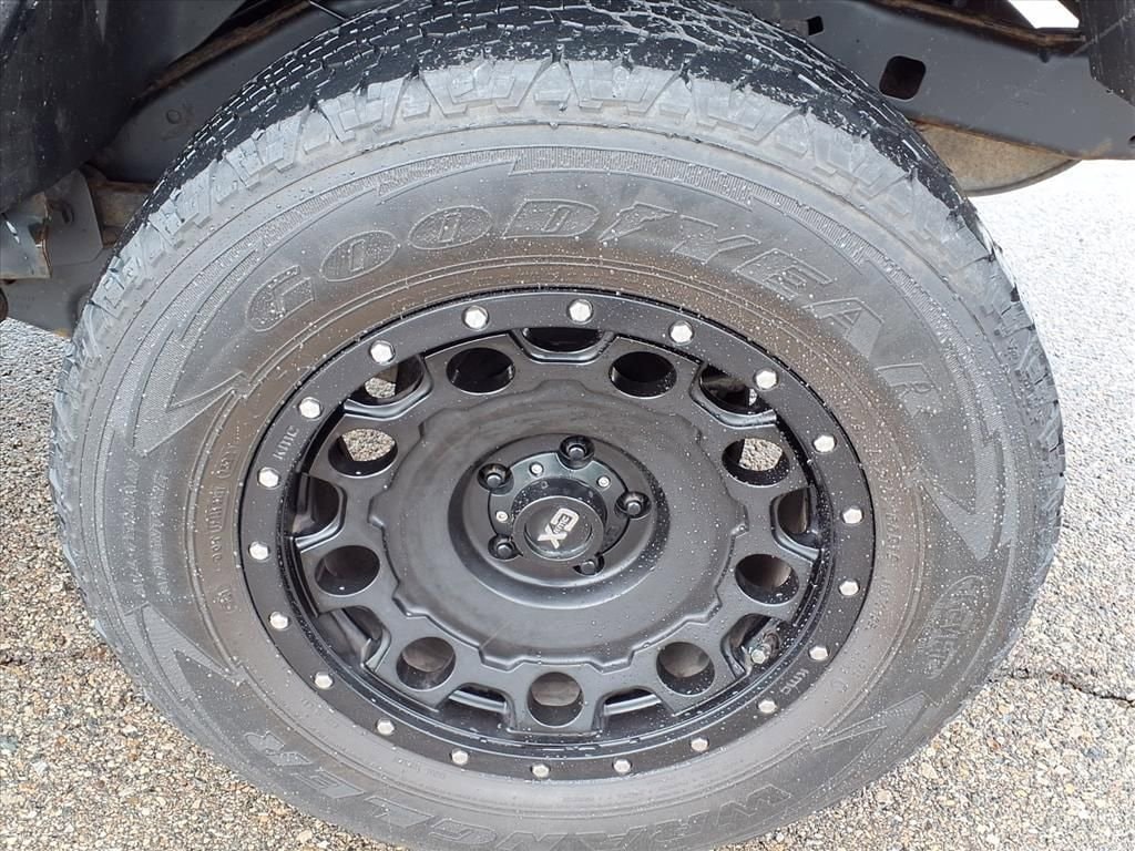 Thumbnail: 2013 Jeep Wrangler - 9