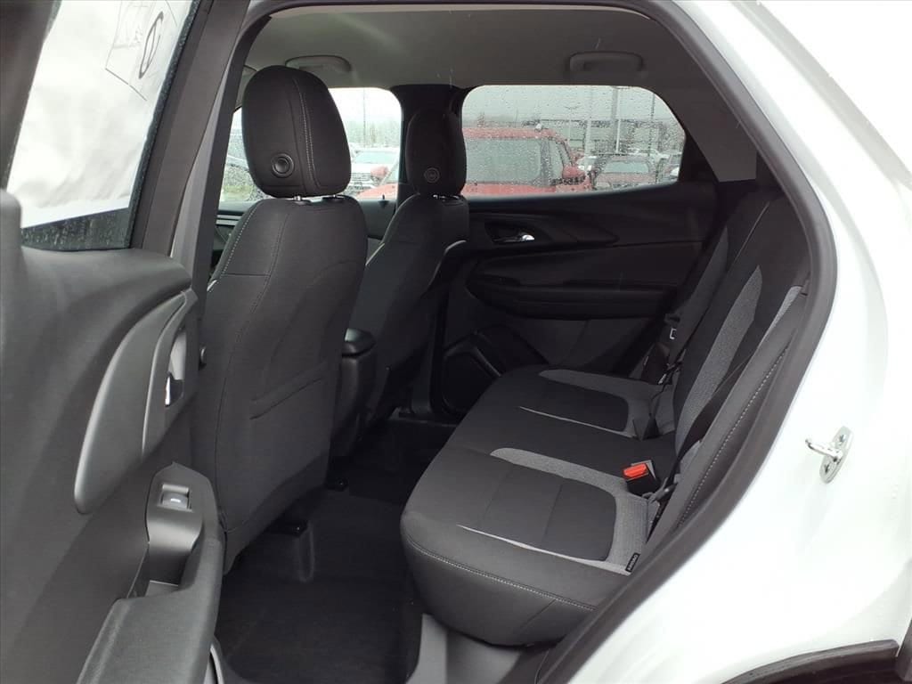 Thumbnail: 2026 Chevrolet TrailBlazer - 10