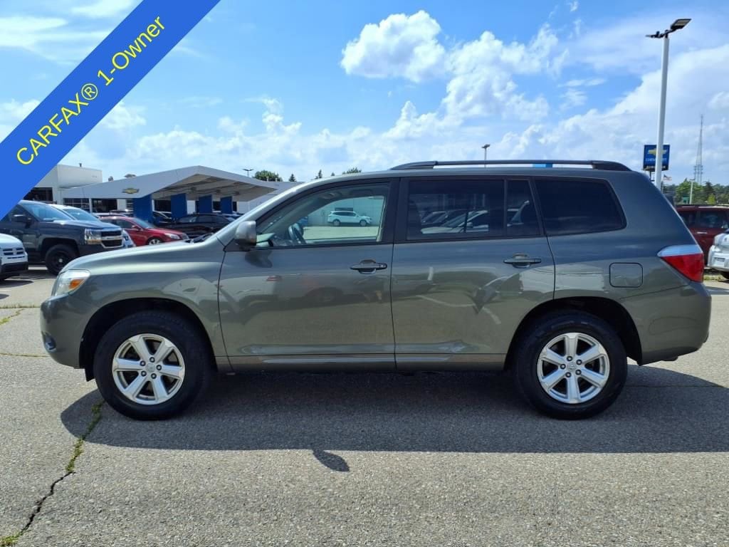Thumbnail: 2010 Toyota Highlander - 9