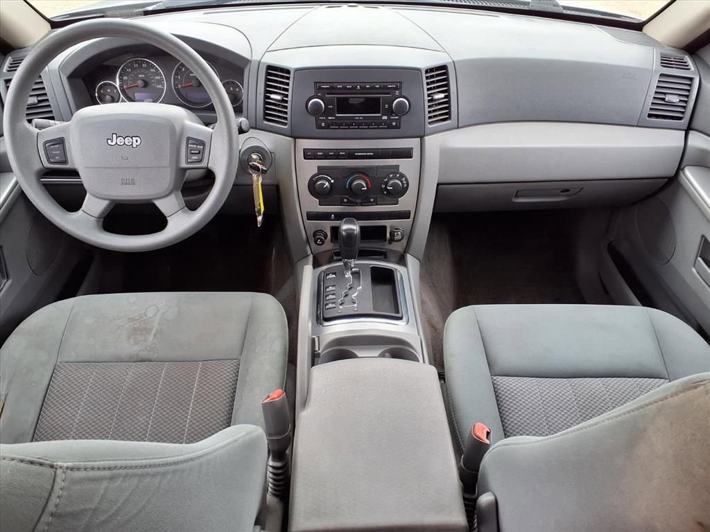 Thumbnail: 2006 Jeep Grand Cherokee - 12