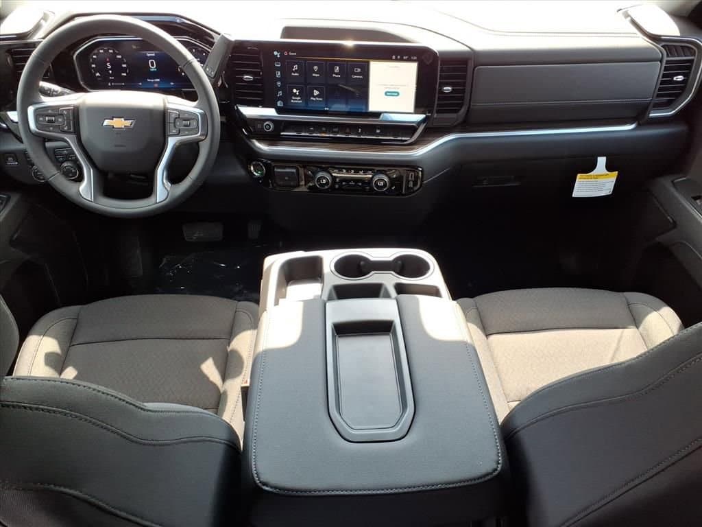 Thumbnail: 2026 Chevrolet Silverado 1500 - 9