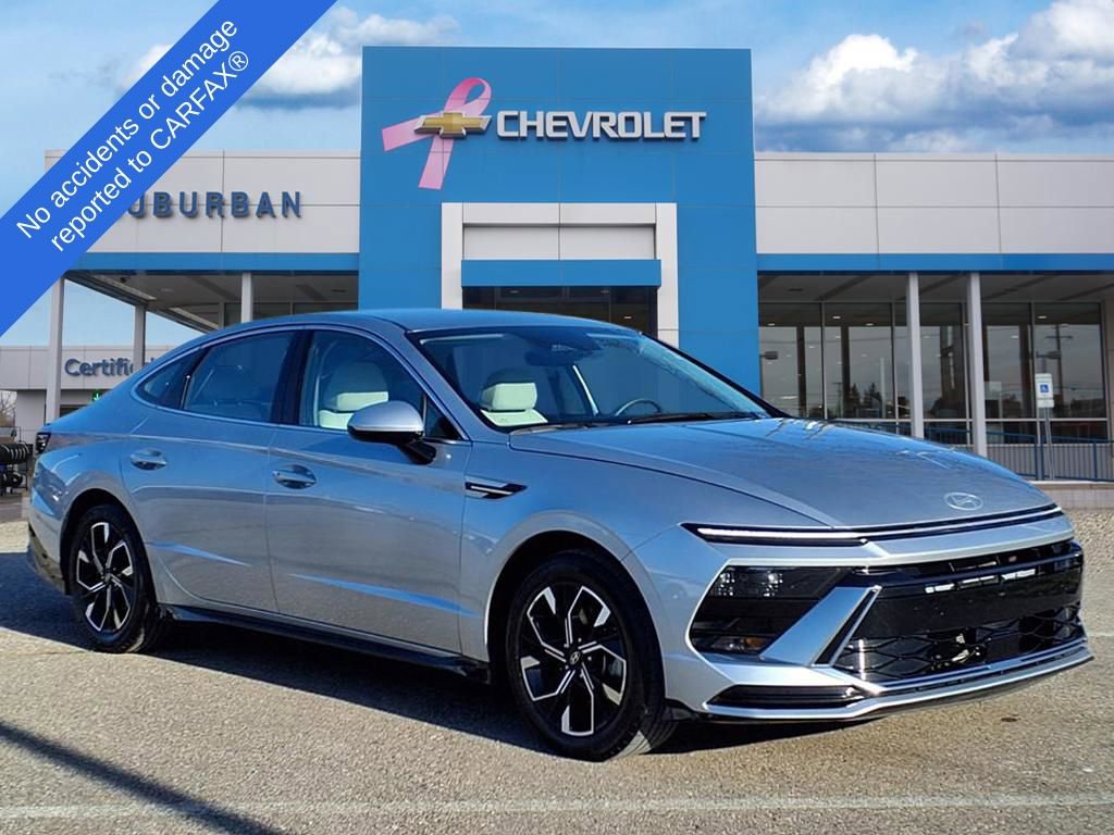 2024 Hyundai Sonata SEL photo 3