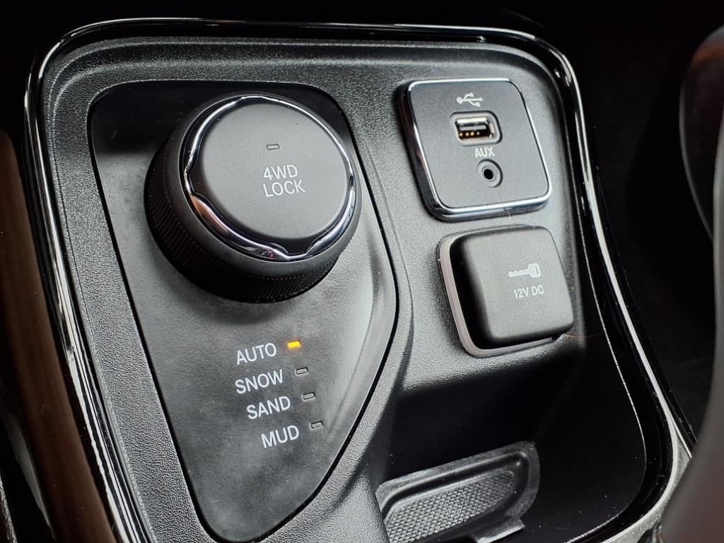 Thumbnail: 2018 Jeep Compass - 23