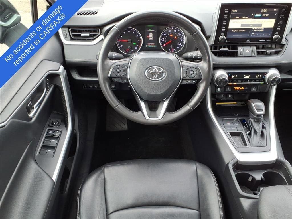 Thumbnail: 2019 Toyota RAV4 - 15