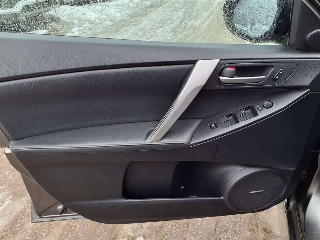 Thumbnail: 2012 Mazda Mazda3 - 12