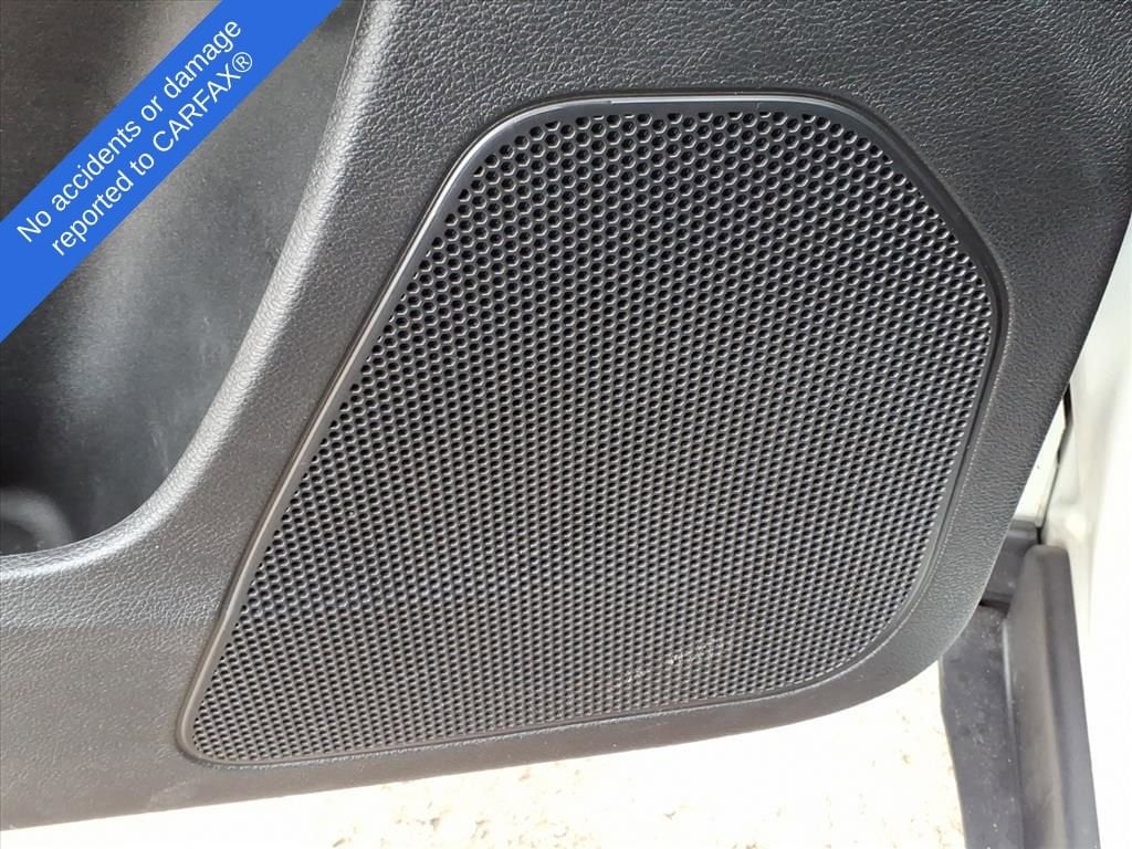 Thumbnail: 2016 Jeep Cherokee - 16