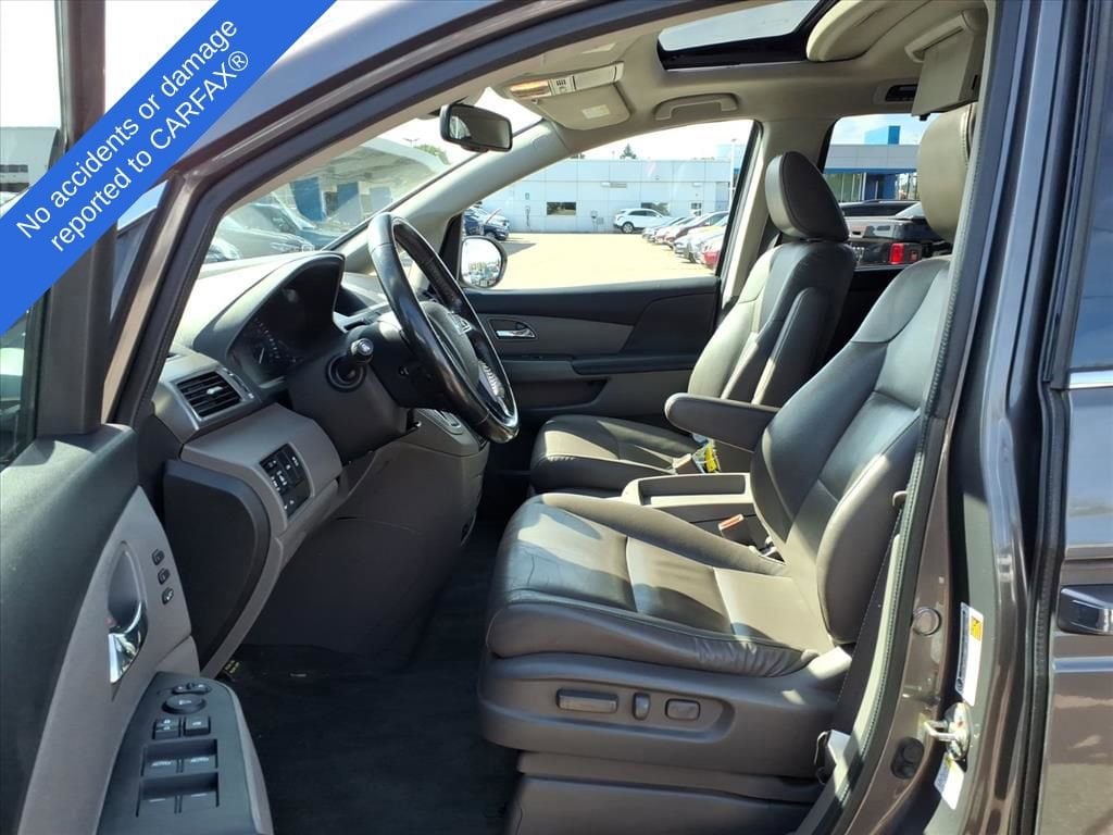 Thumbnail: 2015 Honda Odyssey - 17