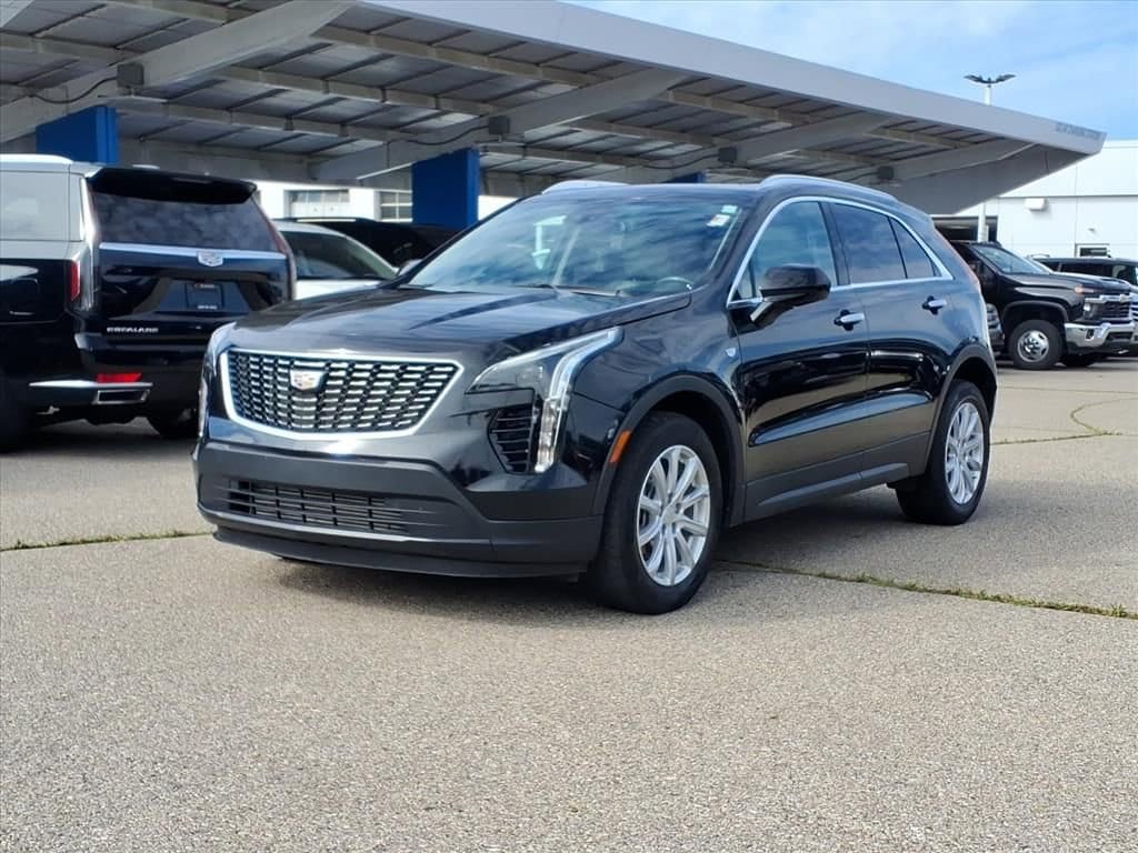 Thumbnail: 2022 Cadillac XT4 - 1