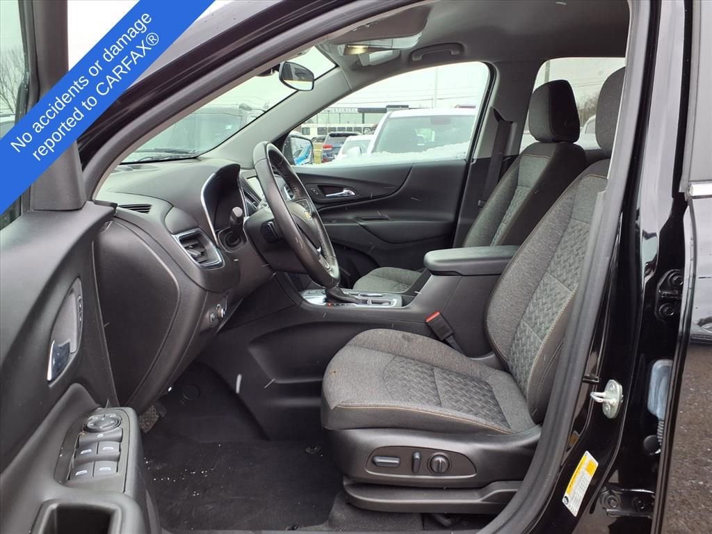 Thumbnail: 2022 Chevrolet Equinox - 18