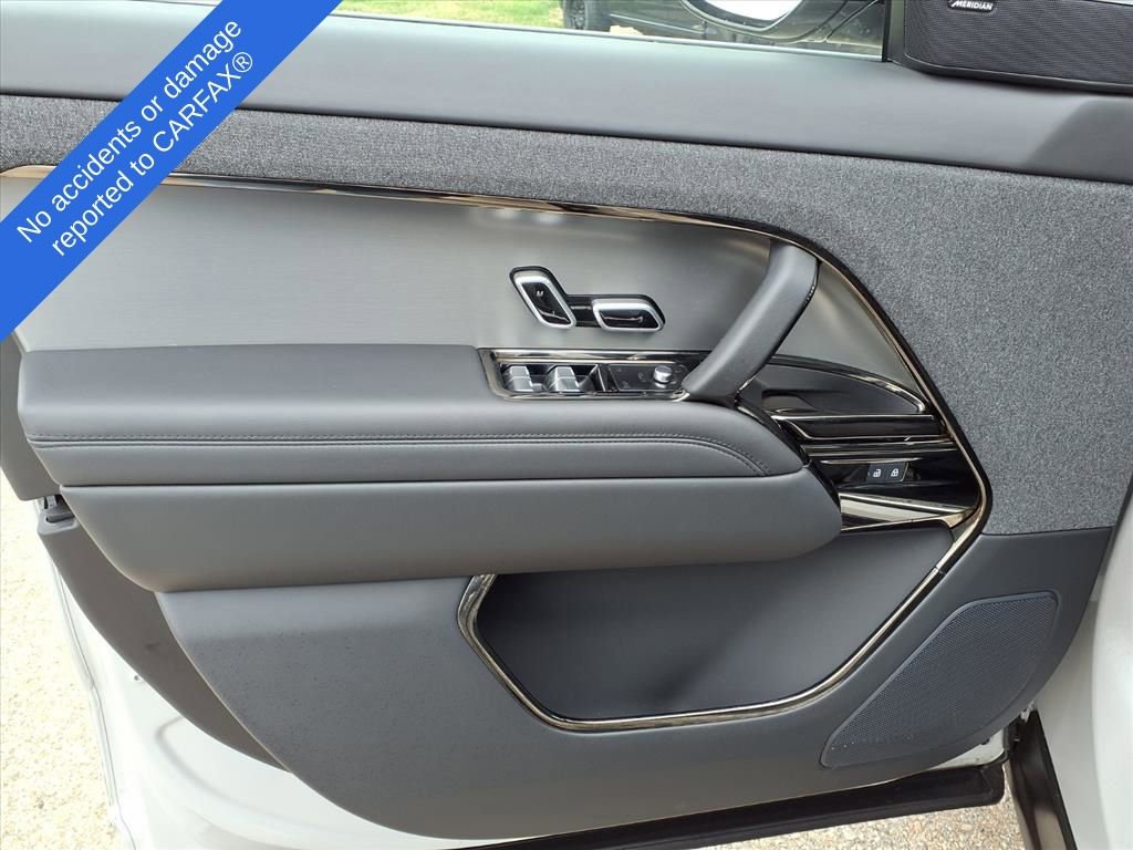 Thumbnail: 2025 Land Rover Range Rover Sport - 15