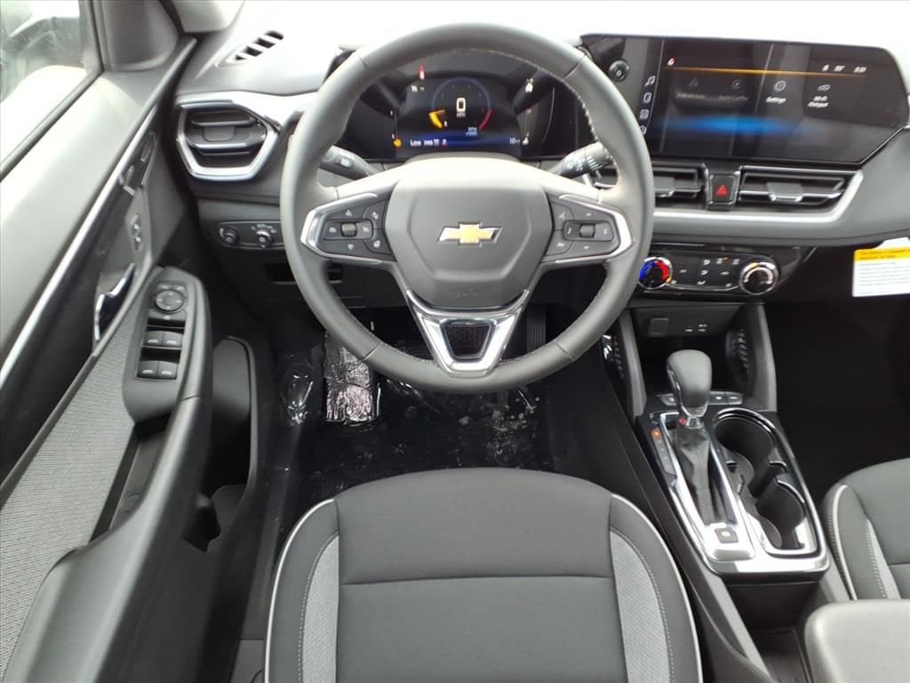 Thumbnail: 2026 Chevrolet TrailBlazer - 12