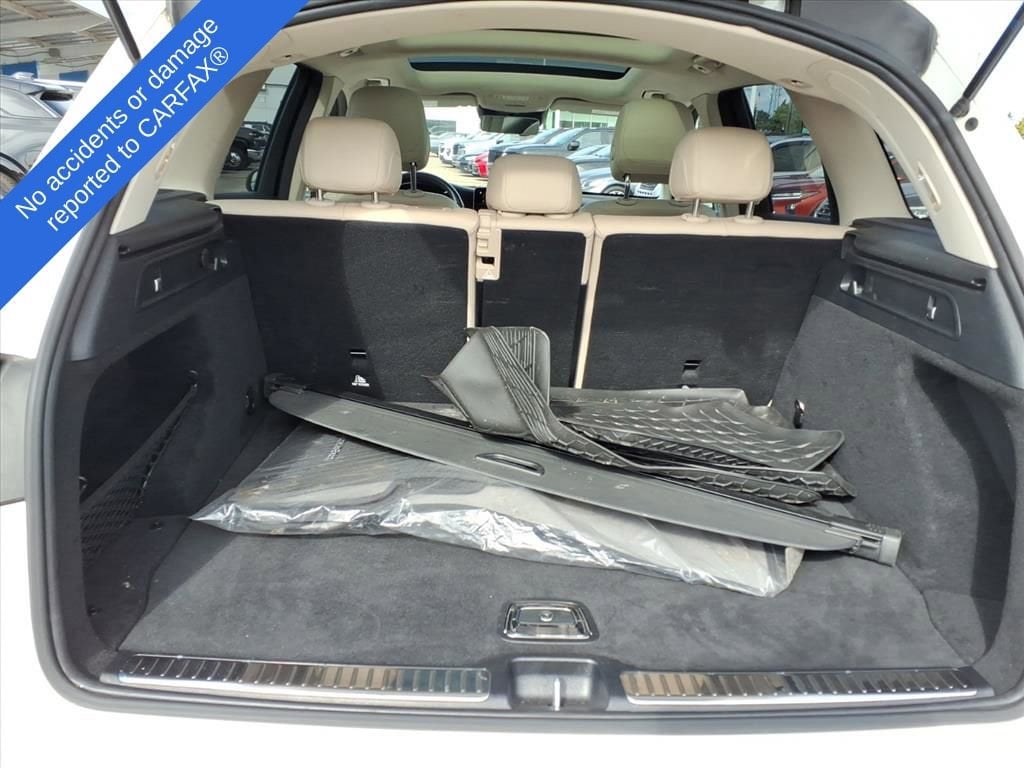 Thumbnail: 2022 Mercedes-Benz GLC - 8