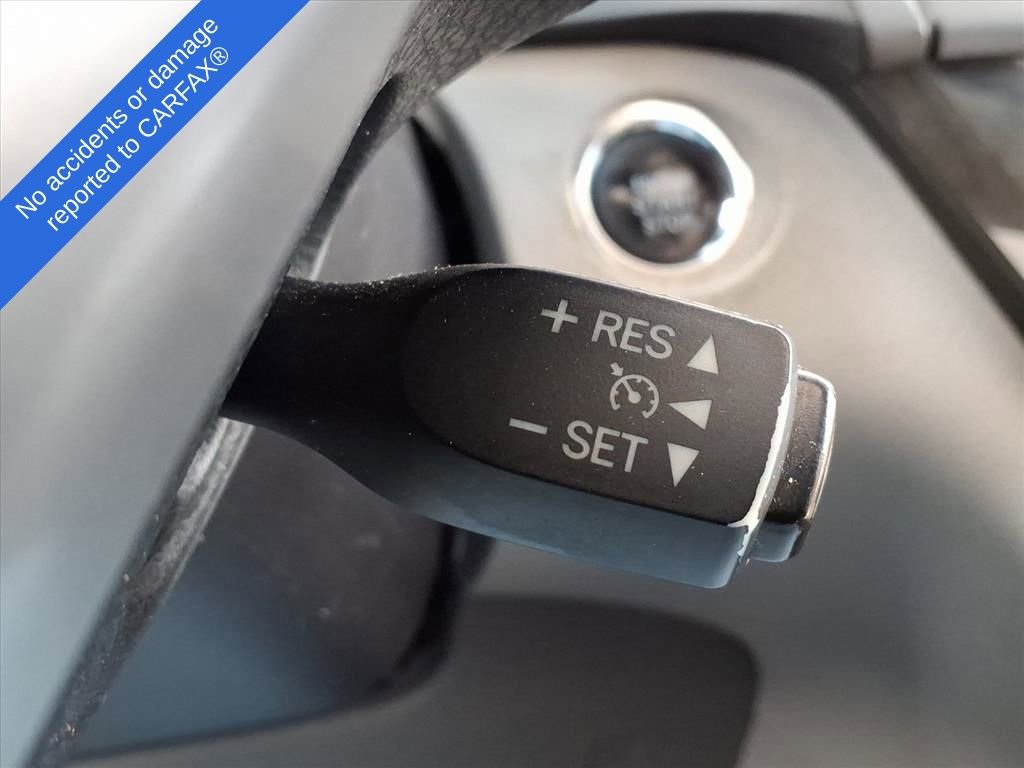 Thumbnail: 2016 Toyota Sienna - 29