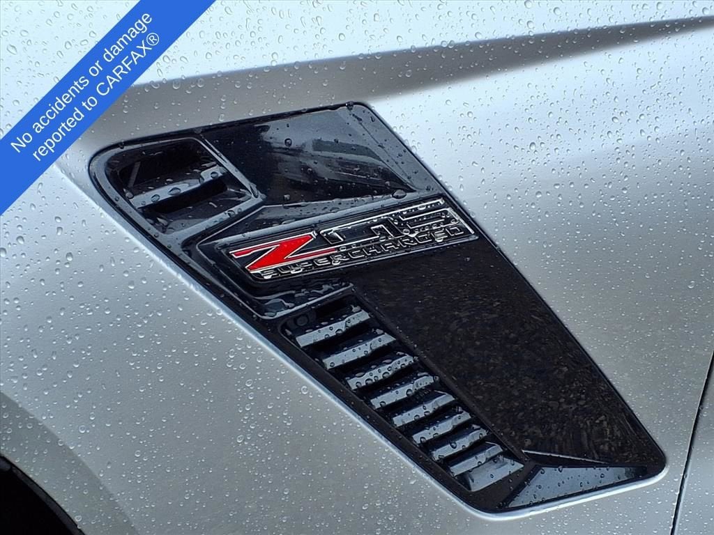 Thumbnail: 2017 Chevrolet Corvette - 11