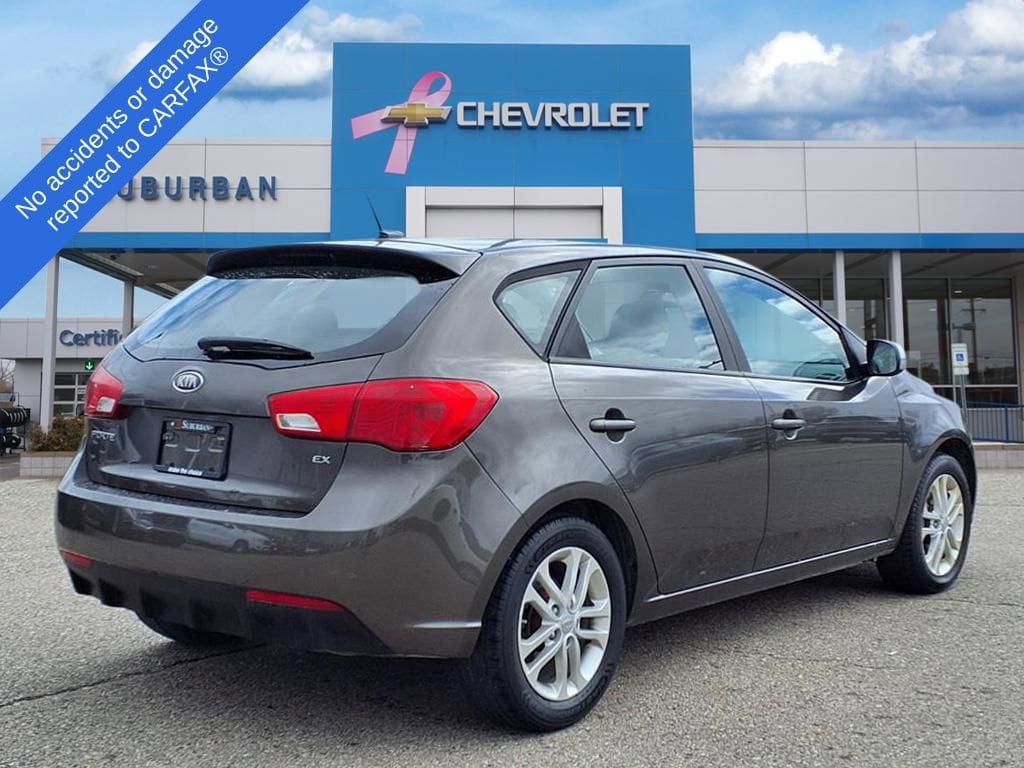 Thumbnail: 2011 Kia Forte - 5