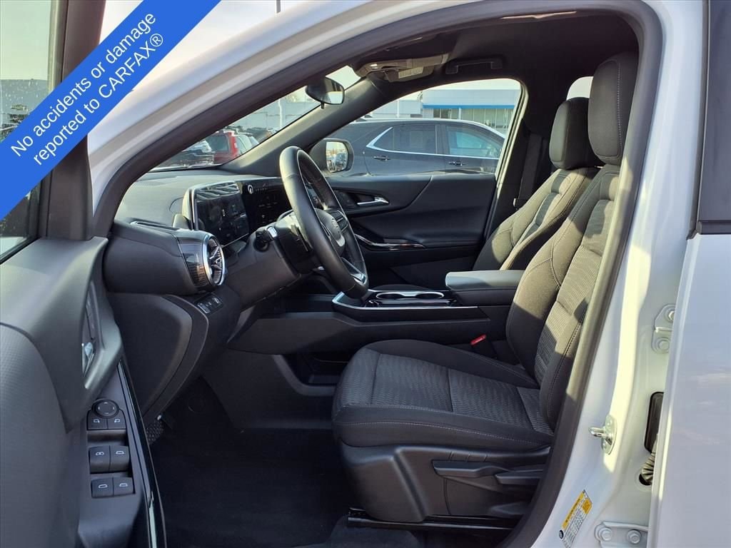 Thumbnail: 2025 Chevrolet Equinox - 17