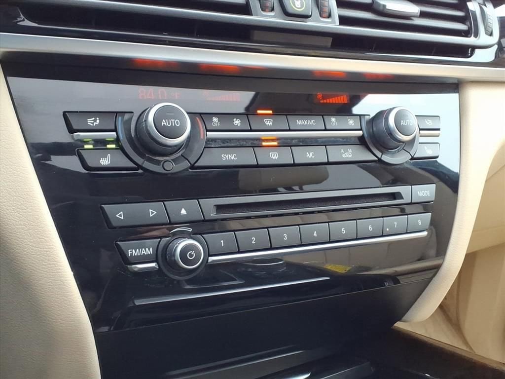 Thumbnail: 2015 BMW X5 - 27