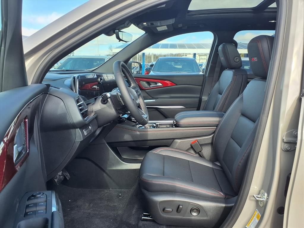 Thumbnail: 2026 Chevrolet Traverse - 15