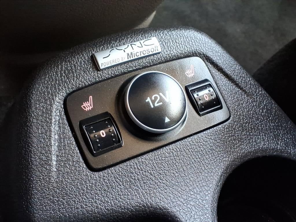 Thumbnail: 2014 Ford Transit Series - 24