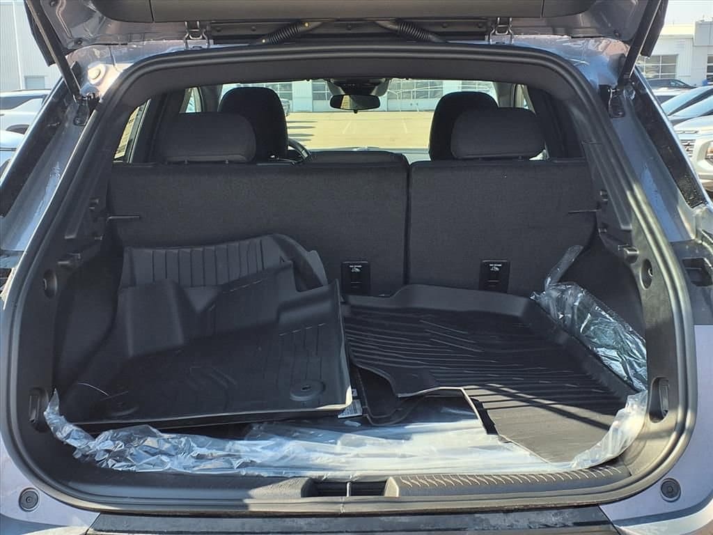 Thumbnail: 2026 Chevrolet Equinox - 8