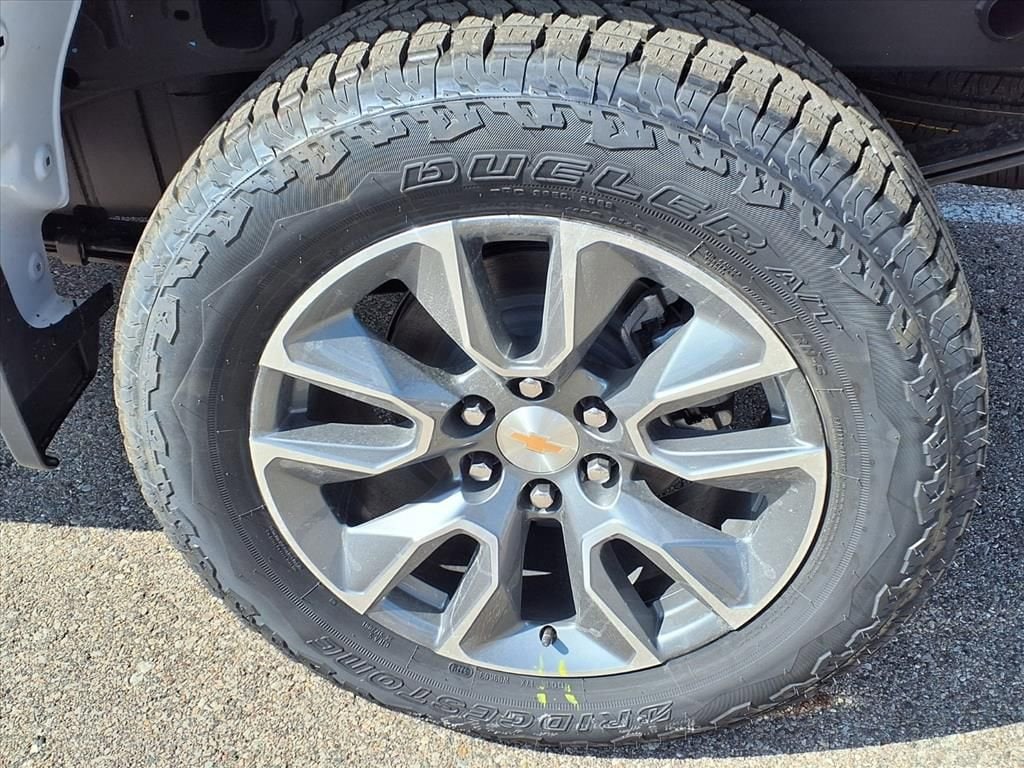 Thumbnail: 2026 Chevrolet Silverado 1500 - 7