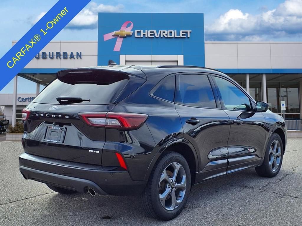 Thumbnail: 2023 Ford Escape - 6