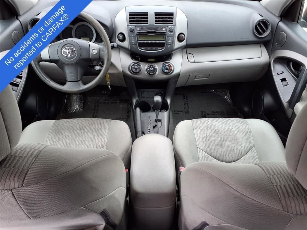 Thumbnail: 2010 Toyota RAV4 - 14