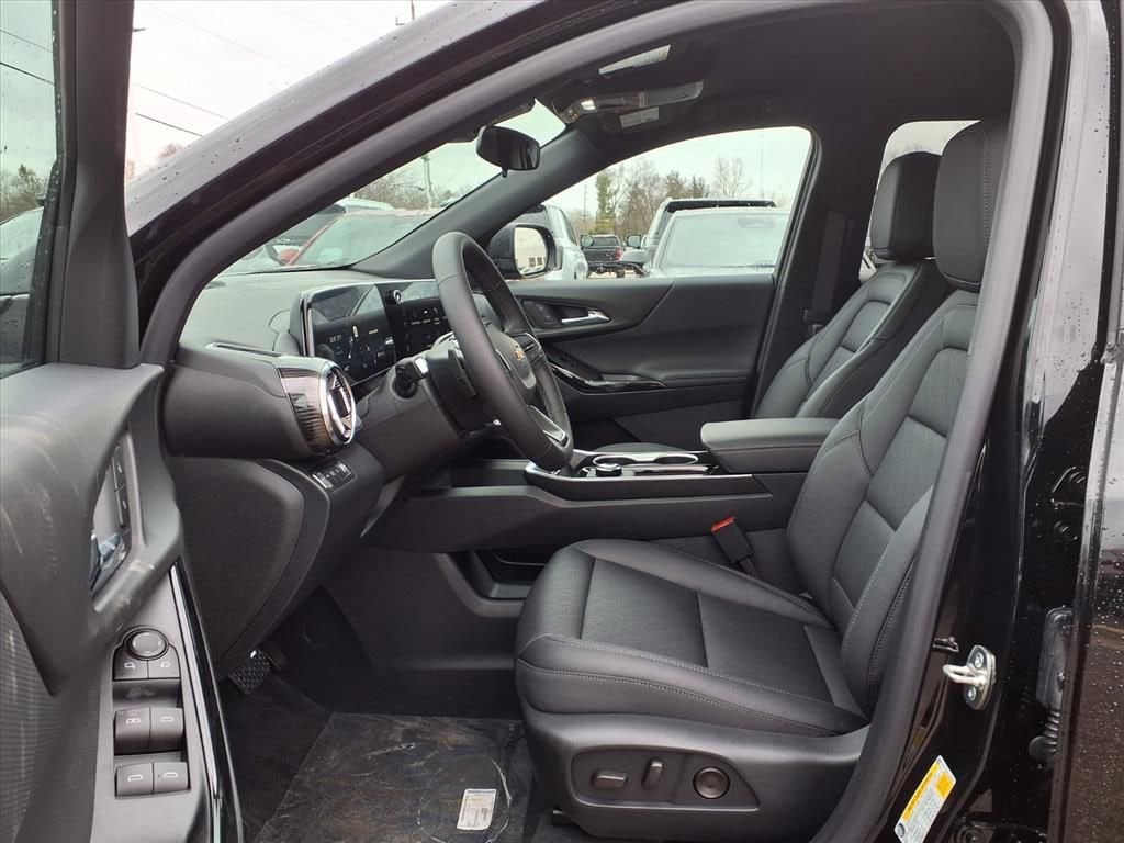 Thumbnail: 2026 Chevrolet Equinox - 12