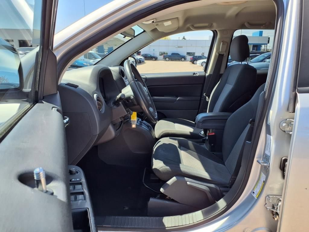 2012 Jeep Compass Latitude 17
