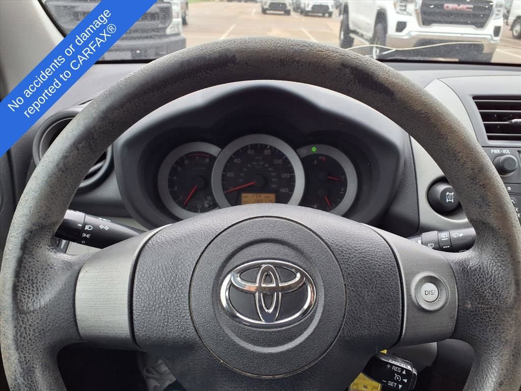 Thumbnail: 2010 Toyota RAV4 - 21