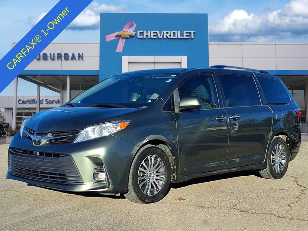 2018 Toyota Sienna XLE