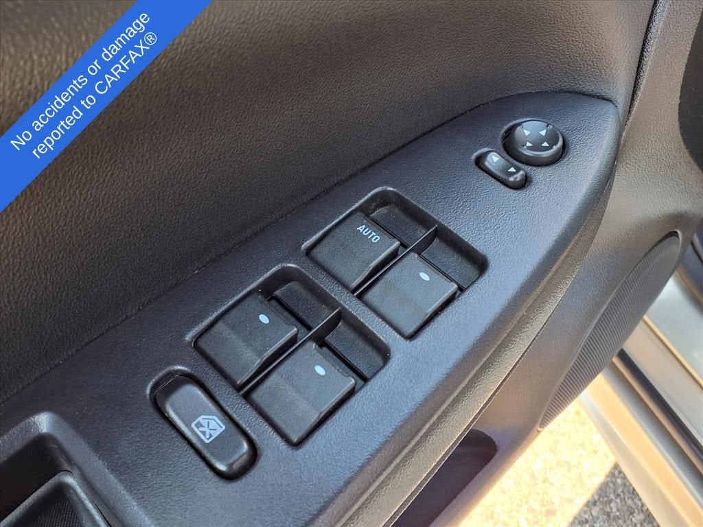 Thumbnail: 2009 Chevrolet Impala - 17