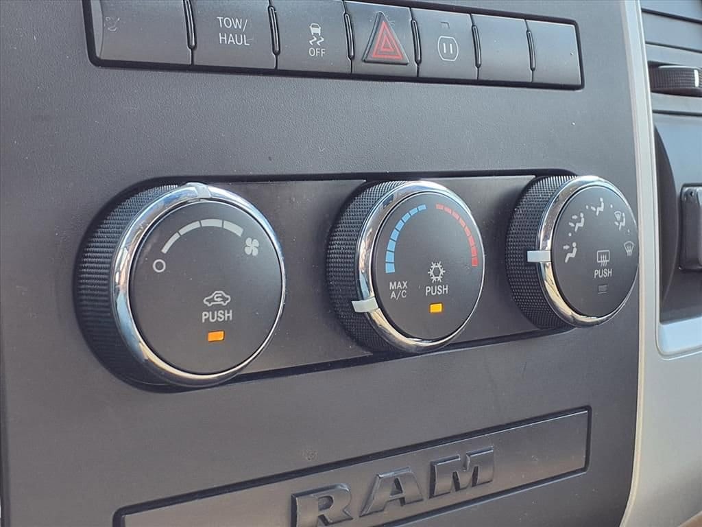 Thumbnail: 2010 Dodge Ram 1500 - 25