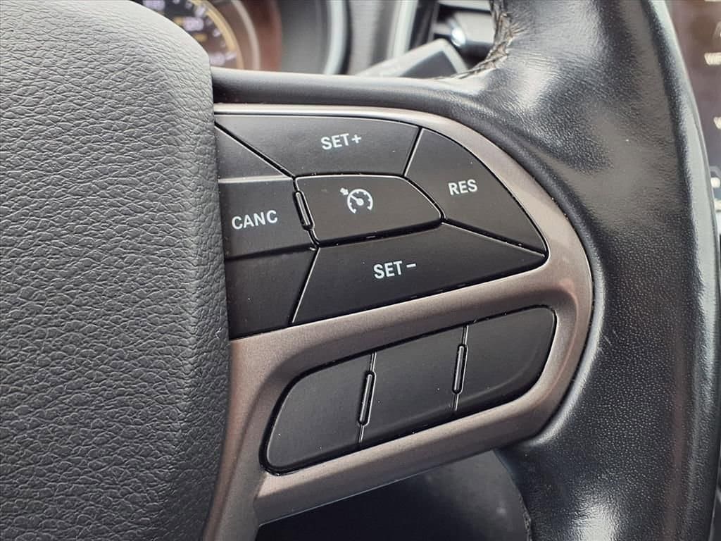 Thumbnail: 2019 Jeep Cherokee - 20