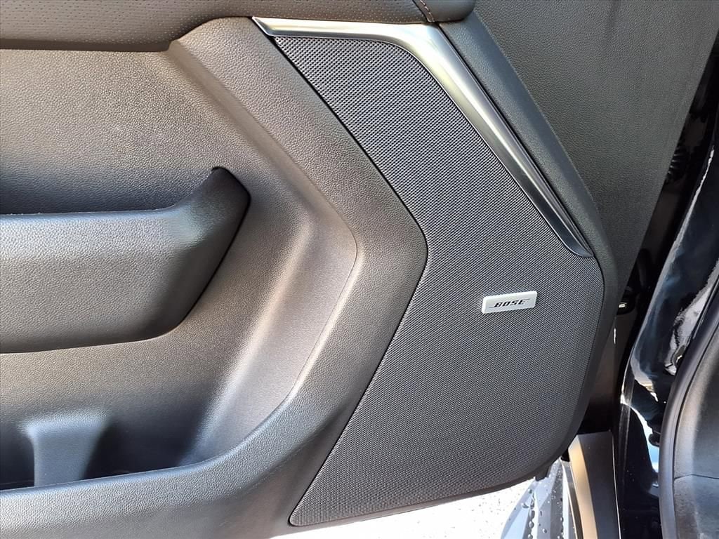 Thumbnail: 2026 Chevrolet Suburban - 14