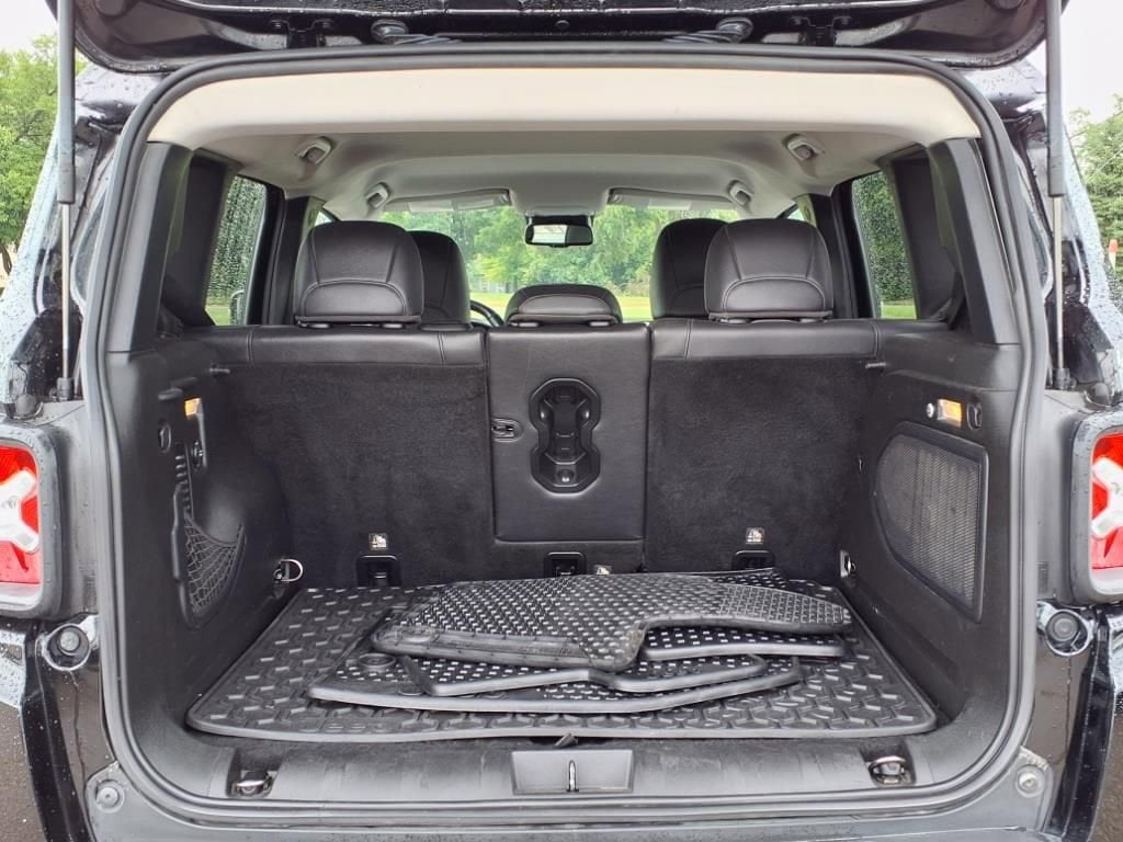 Thumbnail: 2017 Jeep Renegade - 10