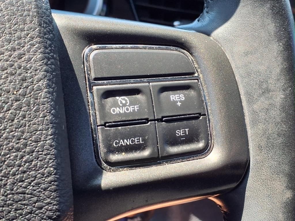 Thumbnail: 2013 Dodge Dart - 19