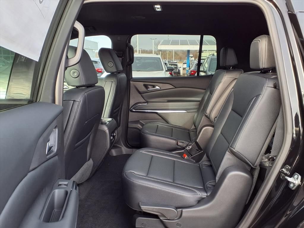 Thumbnail: 2026 Chevrolet Traverse - 9