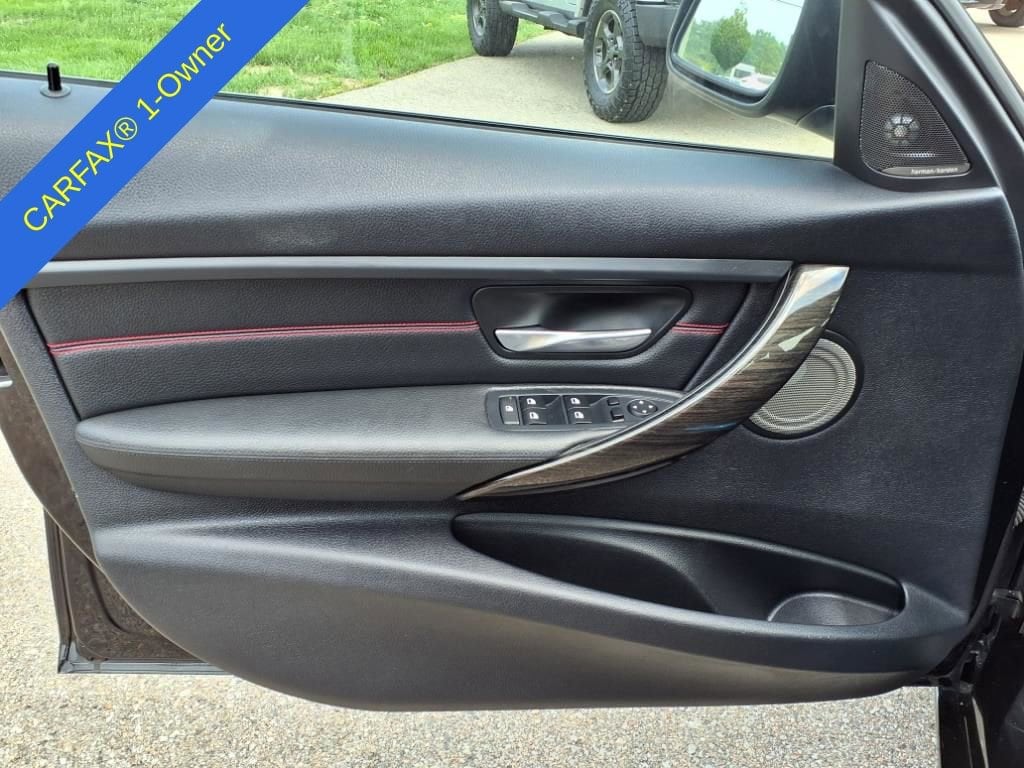 Thumbnail: 2014 BMW 3 Series - 15