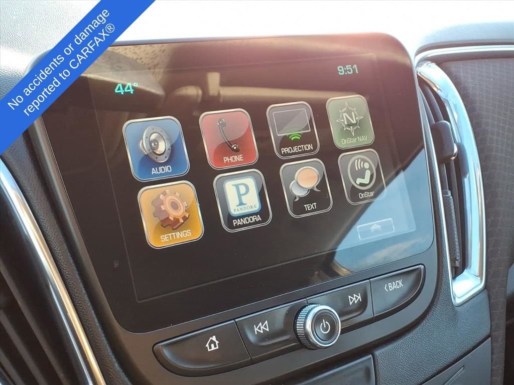 Thumbnail: 2016 Chevrolet Malibu - 23