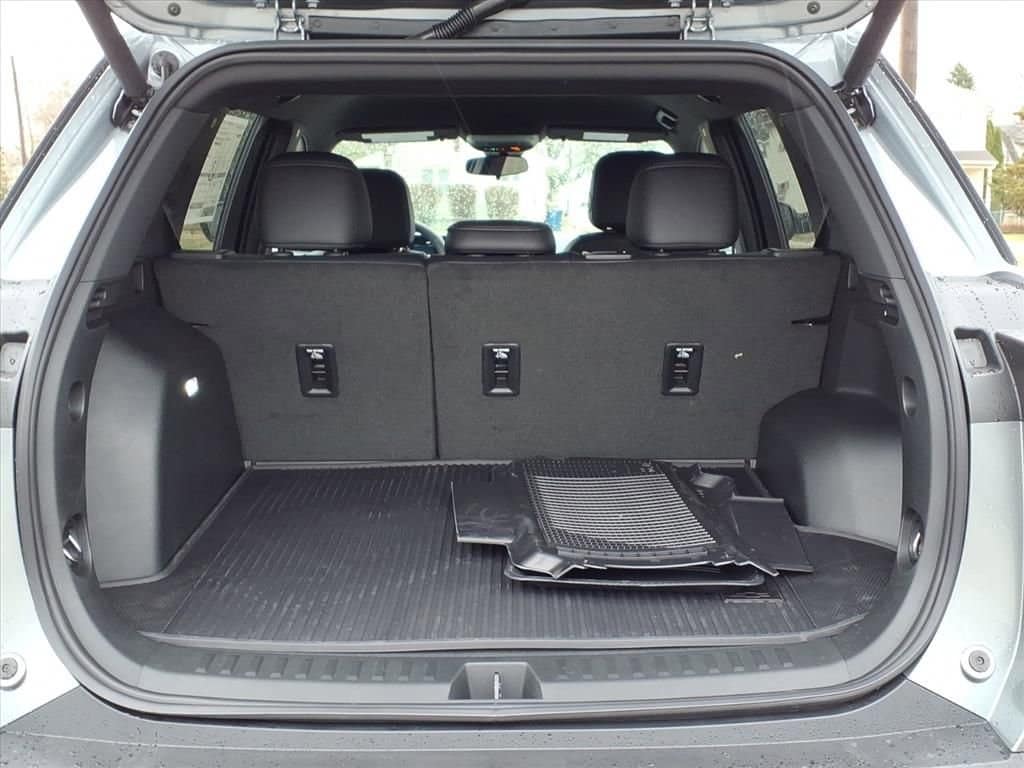 Thumbnail: 2026 Chevrolet Equinox - 8