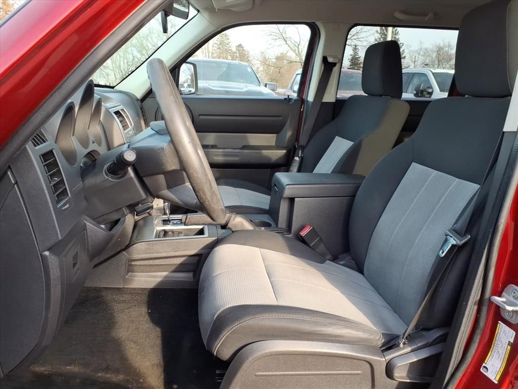 Thumbnail: 2008 Dodge Nitro - 17