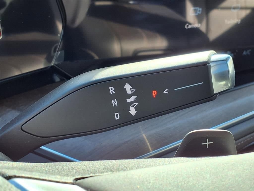 Thumbnail: 2026 Chevrolet Suburban - 18