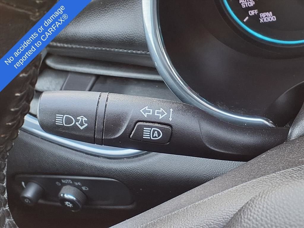 Thumbnail: 2017 Chevrolet Malibu - 22