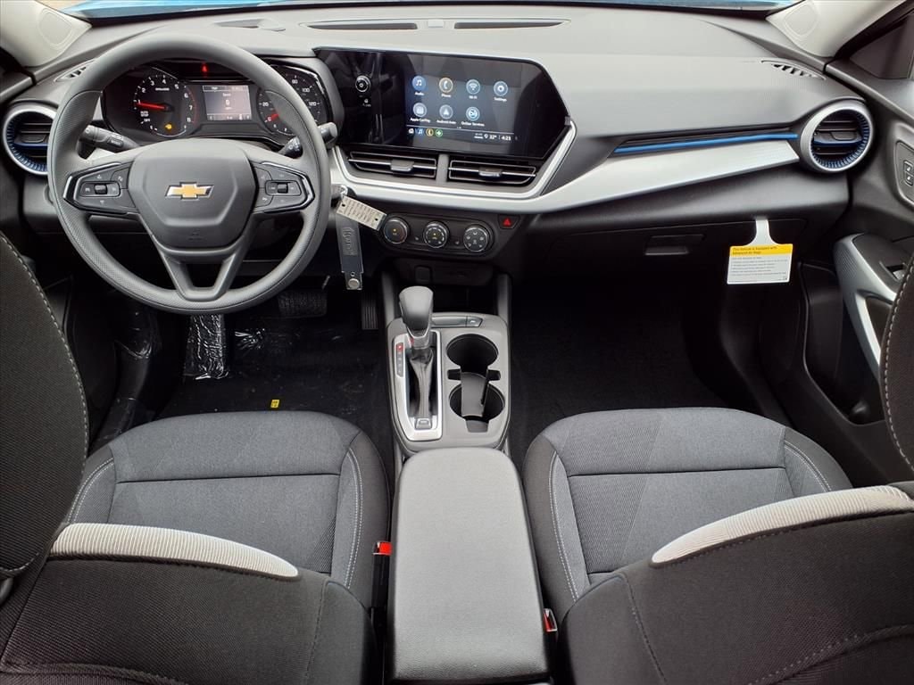 Thumbnail: 2026 Chevrolet Trax - 9